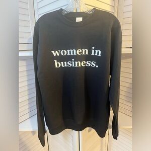 NWOT HANES ECOSMART SWEATSHIRT